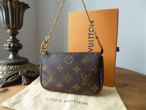 mini pochette louis vuitton occasion|louis vuitton mini pochette price.